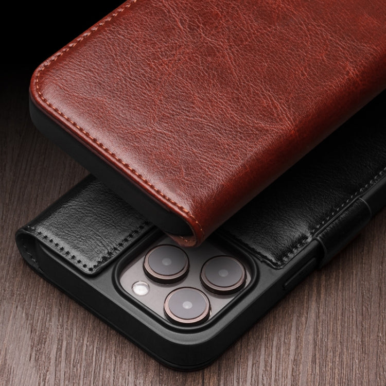 Funda para teléfono QIALINO Classic 103 con hebilla de cuero genuino, For iPhone 17e / 16e, For iPhone 17 Pro Max, For iPhone 17 Pro, For iPhone 17, For iPhone Air, For iPhone 15 Pro Max, For iPhone 15 Plus