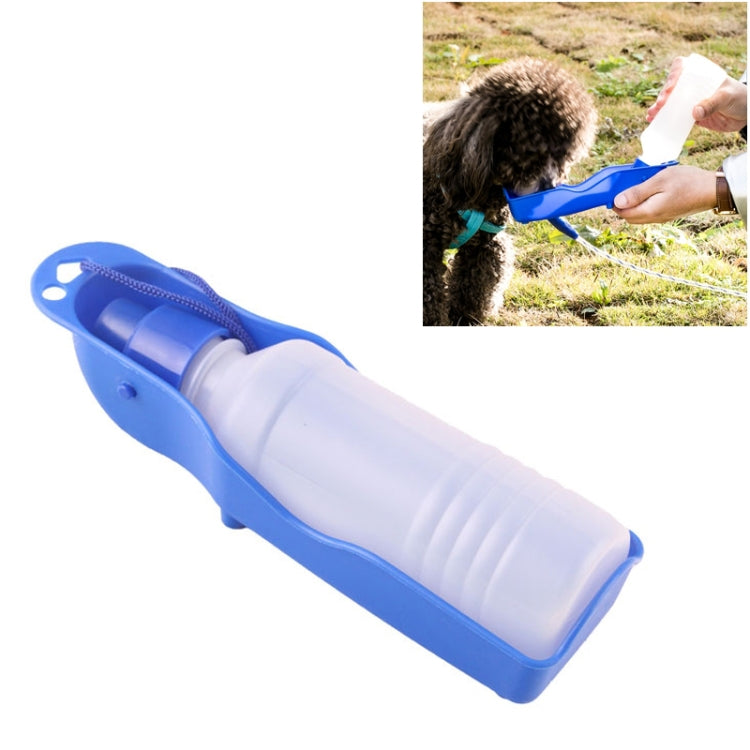 Botella de agua portátil para exteriores para perros/mascotas de 250 ml, entrega en color aleatorio, 250ml Pet Water Bottle