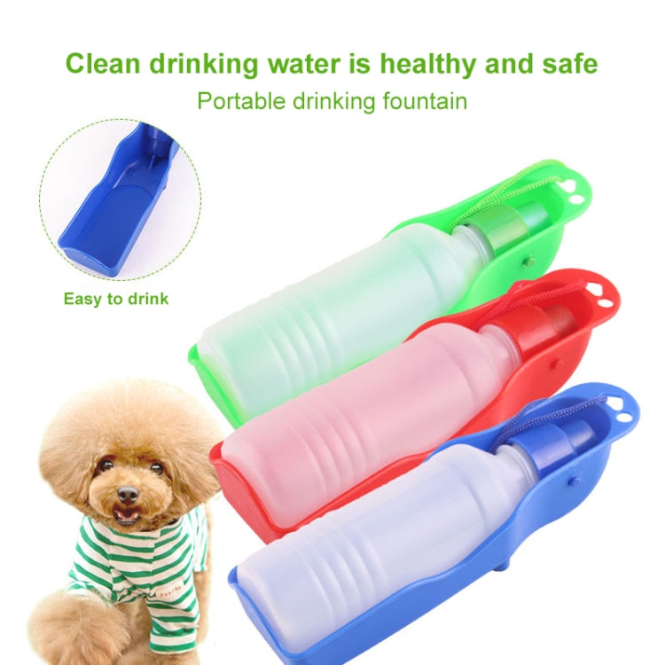 Botella de agua portátil para exteriores para perros/mascotas de 250 ml, entrega en color aleatorio, 250ml Pet Water Bottle